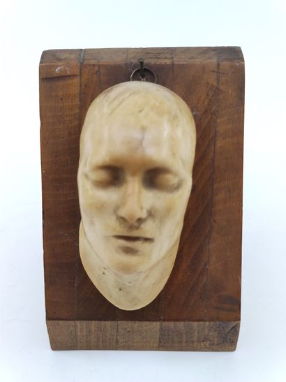 ANTOMMARCHI after

Mortuary mask of the Emperor...