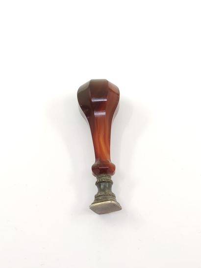 Seals in agate and bronze 

Height: 8cm,...