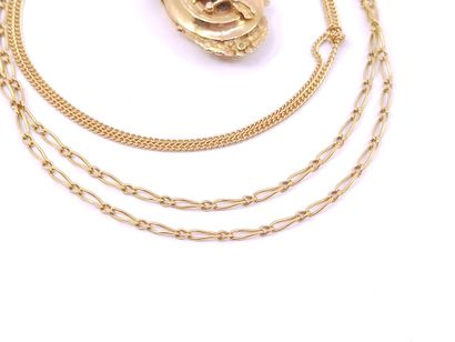 
LOT of gold 750° including :




Two chains...