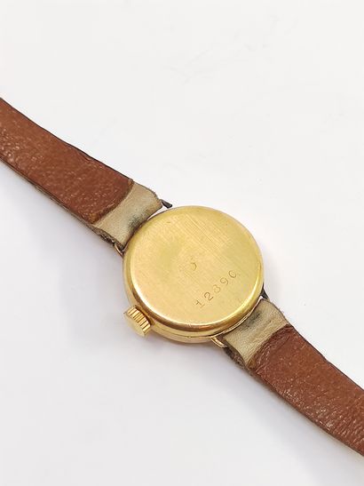 ELVES 

Ladies' wristwatch, round case in...