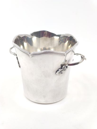 MONTIBERT

Silver-plated metal ice bucket...