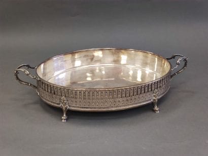 BOULENGER

Table top in silver plated metal...