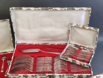 silver plated cutlery set including 

12...