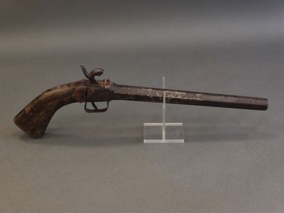 
Percussion pistol, long octagonal barrel





XIXth...