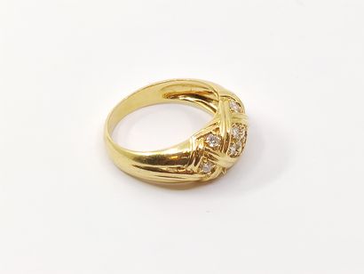 Ring in yellow gold 750 semi-crossed set...