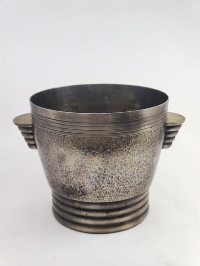 ART DECO WORK 

Bucket in silver plated metal...