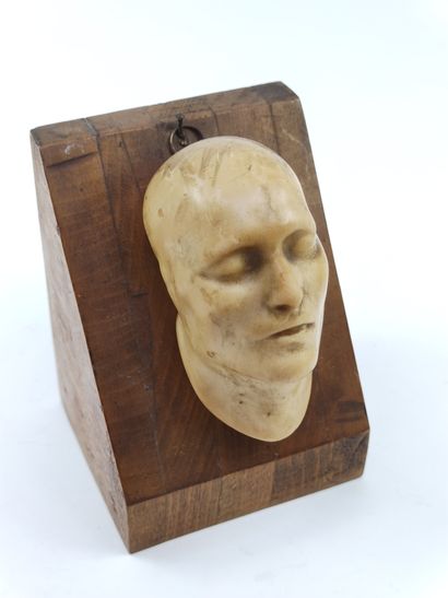 ANTOMMARCHI after

Mortuary mask of the Emperor...