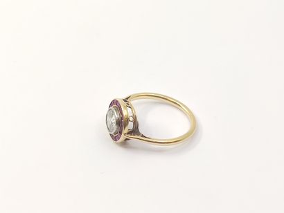 RING in yellow gold 750° set with an old...
