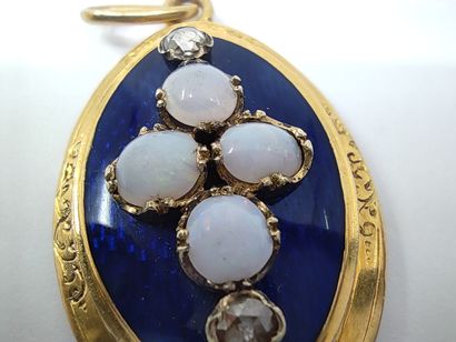 
Yellow gold pendant 750° with blue enamel...