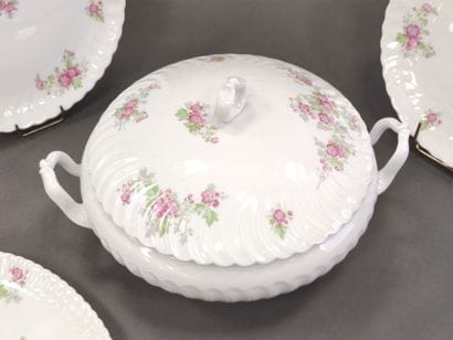 THARAUD LIMOGES

model rosacee

White porcelain...
