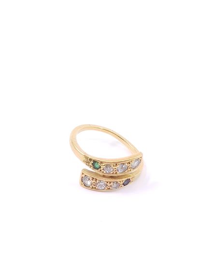 TWO rings in yellow gold 750° comprising:

A...