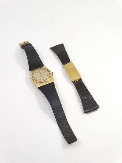 OMEGA CONSTELLATION

Méga quartz 

Boitier...