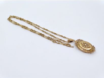 750° yellow gold CHAIN with a pendant decorated...