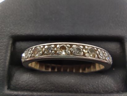 ALLIANCE in white gold 750° set with 8/8...