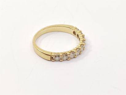 HALF-ALLIANCE in yellow gold 750° decorated...