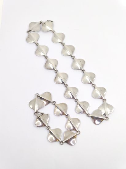 JENSEN DENMARK

Half set including : 

Silver...
