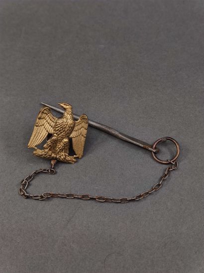 
-Clasp of polytechnician. In gilded brass....