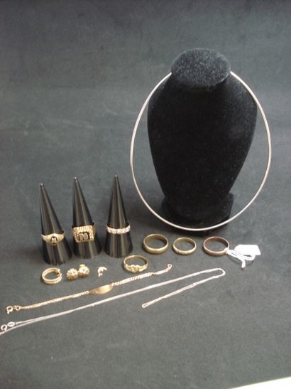 1 Alliance Or 14kt 2,42 g 1 Collier Or gris...