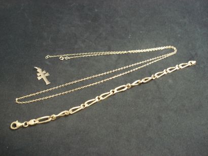 1 Bracelet Or 18kt 14,95 g 1 Chaîne Or 18kt...