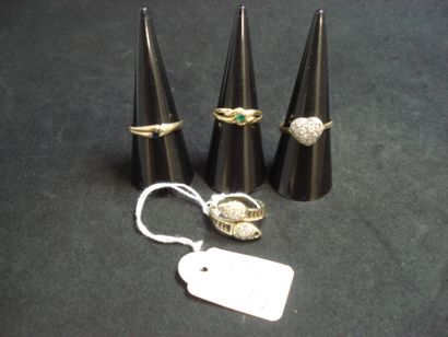3 Bagues Or 18kt et pierres 6,85 g dont 1...