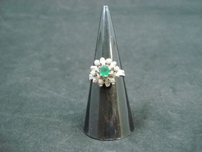 1 Bague Or gris 18kt et pierres 4,01 g