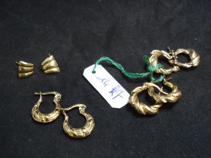 2 Paires boucles Or jaune 18kt 1,40 g déteriorées...