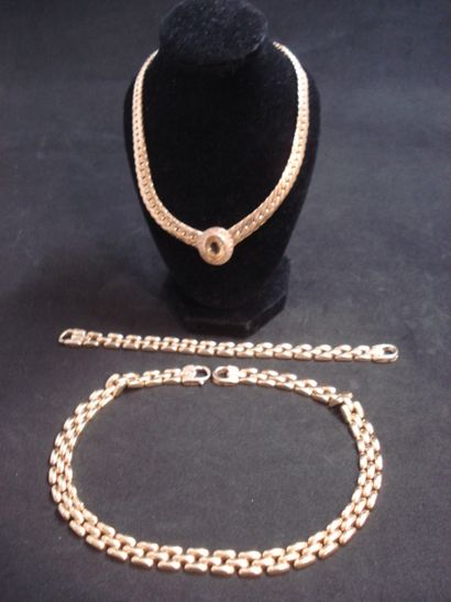 1 Collier Or 18kt et pierres 23,19 g 1 Bracelet...