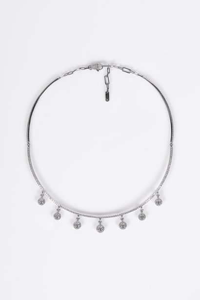 
MESSIKA




MAGNIFIQUE Collier en or gris...
