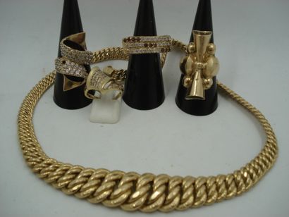 4 Rings Gold 18kt and stones 15,74 g damaged...