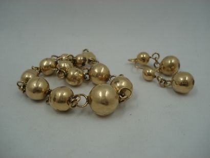 1 Bracelet Gold 18kt 14,38 g damaged 1 Pair...