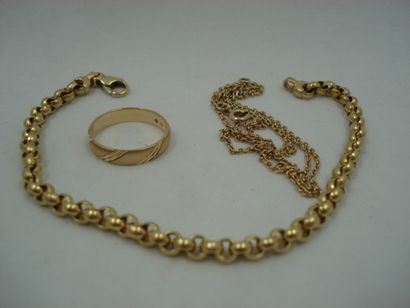 1 Ring Gold 18kt 2,68 g damaged 1 Chain Gold...