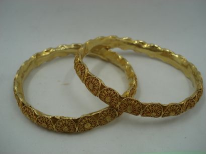 2 Bracelets 18kt Gold 40,17 g damaged