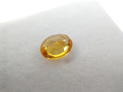 SAPHIR yellow Songea VS Tanzania oval 

Size...