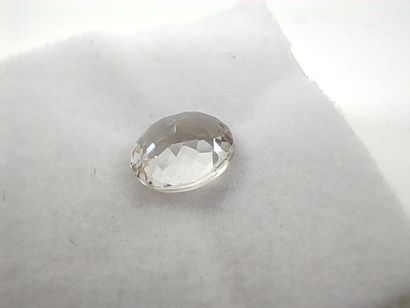 TOURMALINE light yellow VVS Mozambique oval

Size...