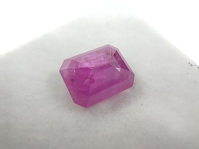 SAPHIR purplish pink Madagascar emerald

Size:...