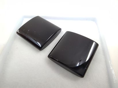 DEUX ONYX black Kanchanaburi Thailand carré

Dim...