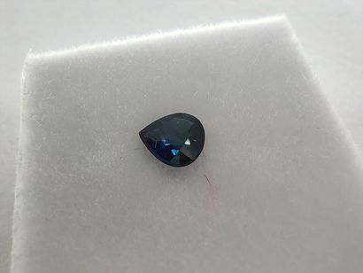 SAPHIR blue VS Niger pear

Dim : 5mm x 4,3mm

Weight...