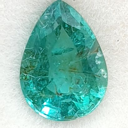 
Pear Emerald 1.26 carat

Oiled 

With c...