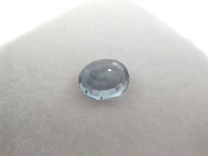 SAPHIR bleu VS Madagascar ovale

Dim : 5,6mm...