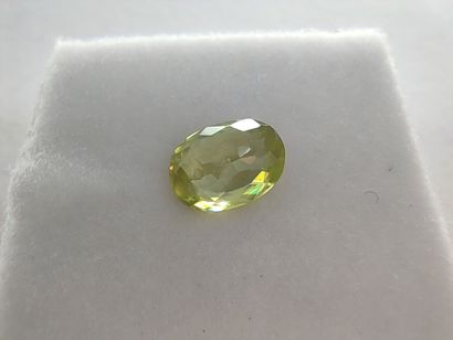SPHENE yellowish green VS Madagascar oval...