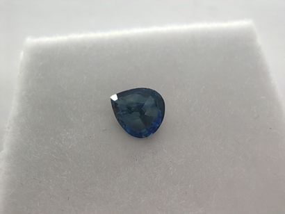 SAPHIR blue VS Niger pear

Dim : 5mm x 4,3mm

Weight...