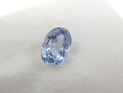 SAPHIR blue IF Ceylan ovale

Dim : 6,3mm...
