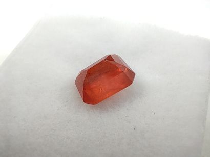 SAPHIR orange Tanga Tanzania emerald

Size...