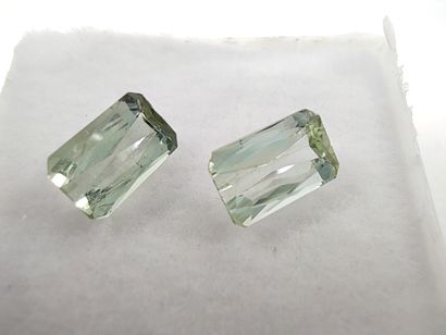 TWO TOURMALINE green Mozambique emerald

Dim...