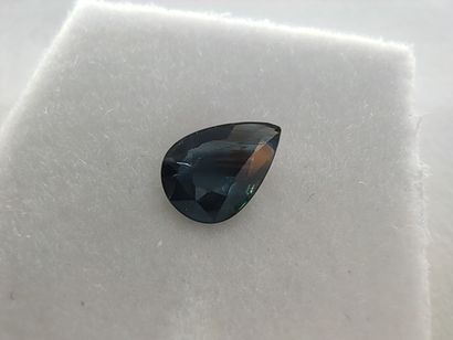 SAPHIR blue Madagascar pear

Dim : 7,3mm...