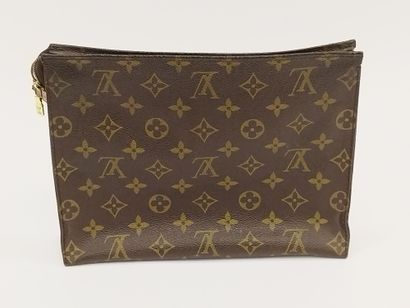 LOUIS VUITTON

Pochette en toile monogrammée...