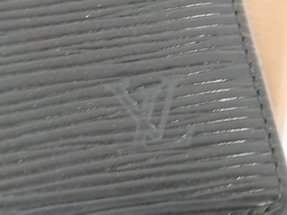 
LOUIS VUITTON BRAZZA




Porte-monnaie en...