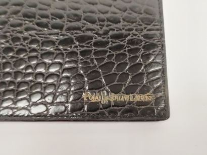 RALPH LAUREN 

Porte-monnaie en cuir noir...