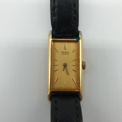 SEIKO

Petite montre de dame, boîtier rectangulaire...