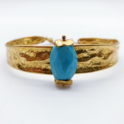 
BRACELET jonc en or jaune 750 °ciselé ornée...